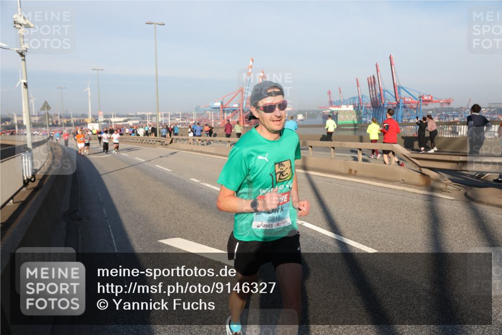 03.10.2025 - Köhlbrandbrückenlauf Yannick Fuchs http://msf.ph/oto/9146327 03.10.2025 08:36:13 Position 2 2815 meine-sportfotos.de