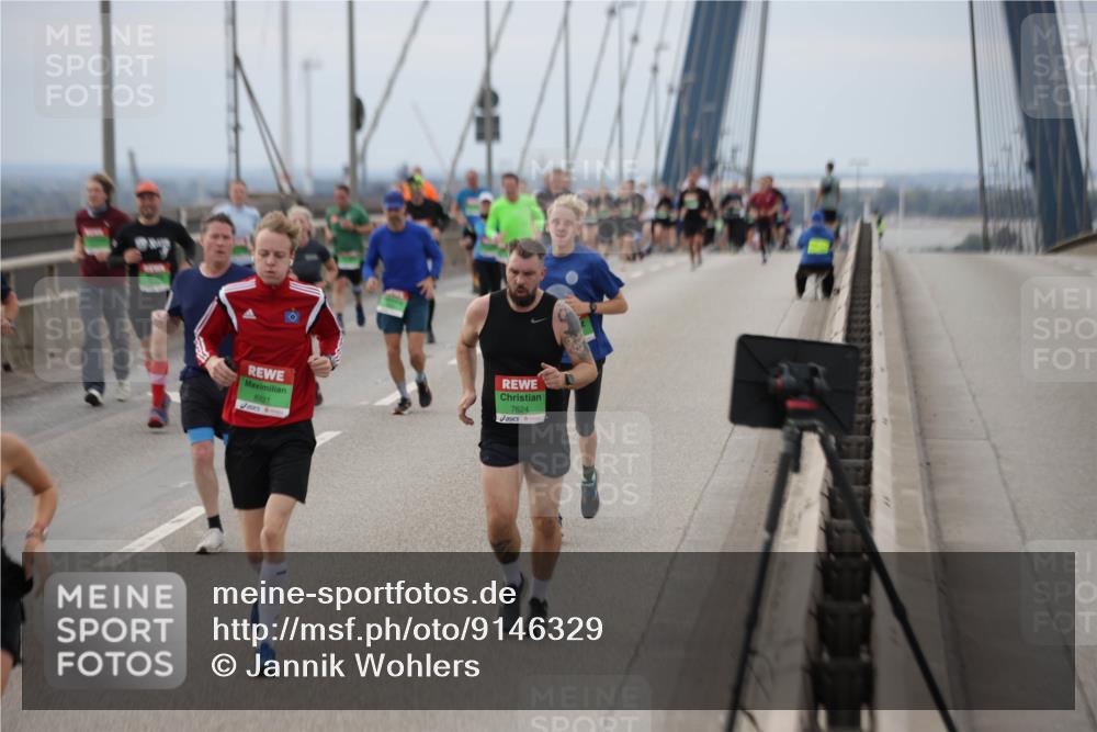 03.10.2025 - Köhlbrandbrückenlauf Jannik Wohlers http://msf.ph/oto/9146329 03.10.2025 15:48:49 Position 1 8921, 7624 meine-sportfotos.de