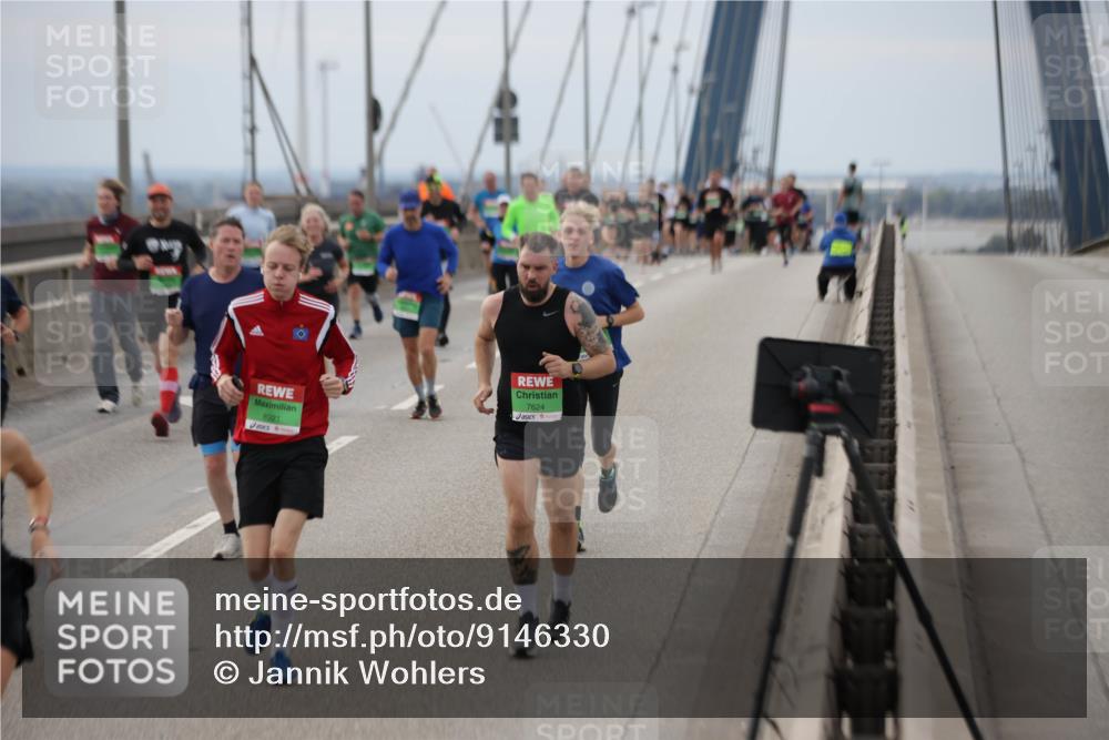 03.10.2025 - Köhlbrandbrückenlauf Jannik Wohlers http://msf.ph/oto/9146330 03.10.2025 15:48:49 Position 1 8921, 7624 meine-sportfotos.de