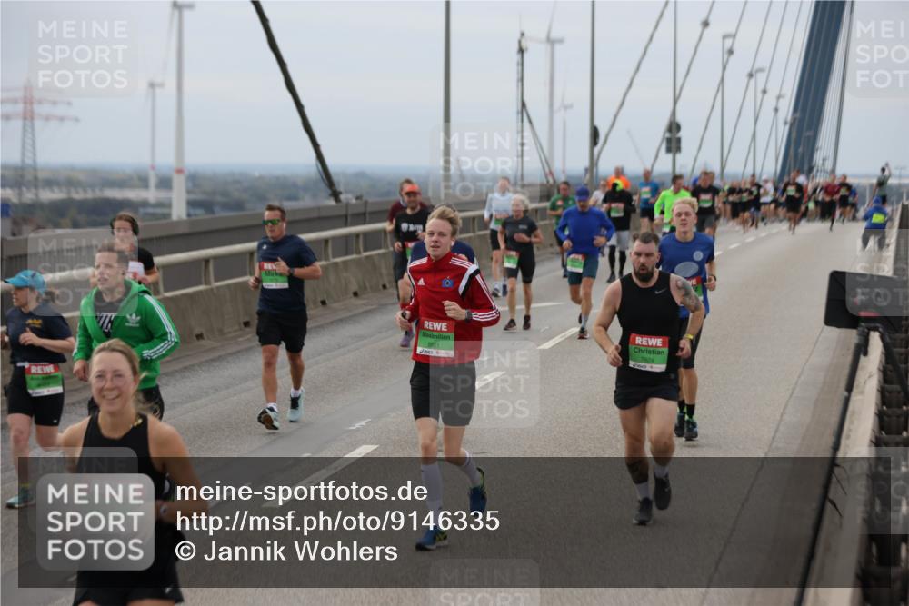03.10.2025 - Köhlbrandbrückenlauf Jannik Wohlers http://msf.ph/oto/9146335 03.10.2025 15:48:50 Position 1 9799, 8921, 7624 meine-sportfotos.de