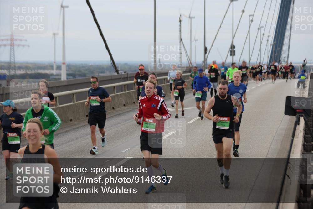 03.10.2025 - Köhlbrandbrückenlauf Jannik Wohlers http://msf.ph/oto/9146337 03.10.2025 15:48:51 Position 1 8921, 7624 meine-sportfotos.de
