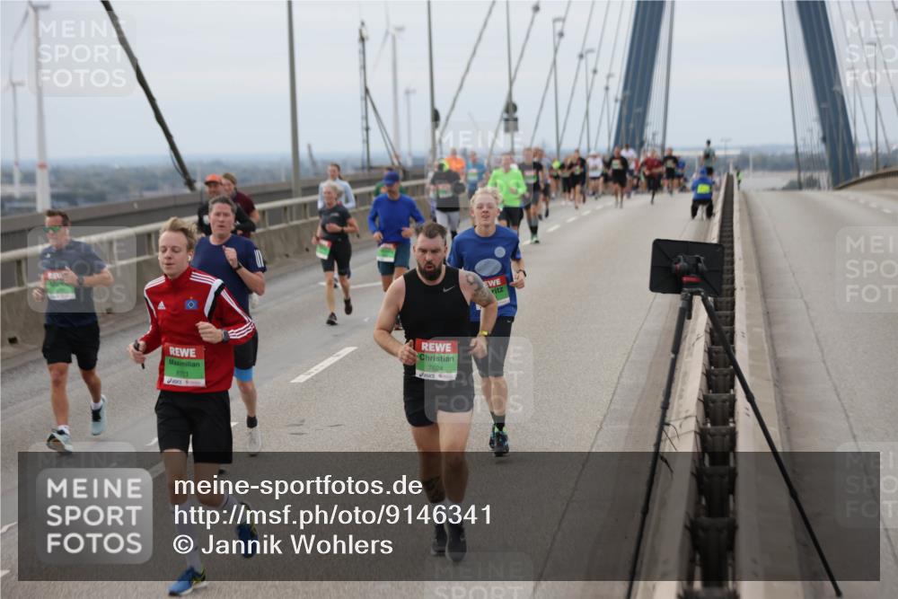 03.10.2025 - Köhlbrandbrückenlauf Jannik Wohlers http://msf.ph/oto/9146341 03.10.2025 15:48:51 Position 1 8921, 7624 meine-sportfotos.de