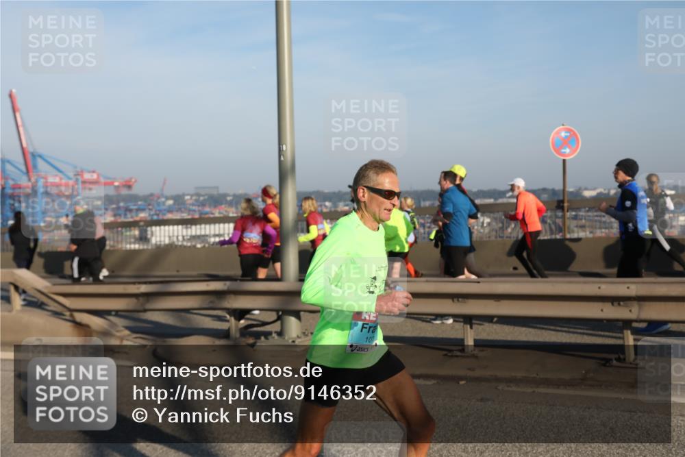 03.10.2025 - Köhlbrandbrückenlauf Yannick Fuchs http://msf.ph/oto/9146352 03.10.2025 08:36:15 Position 2 10 meine-sportfotos.de