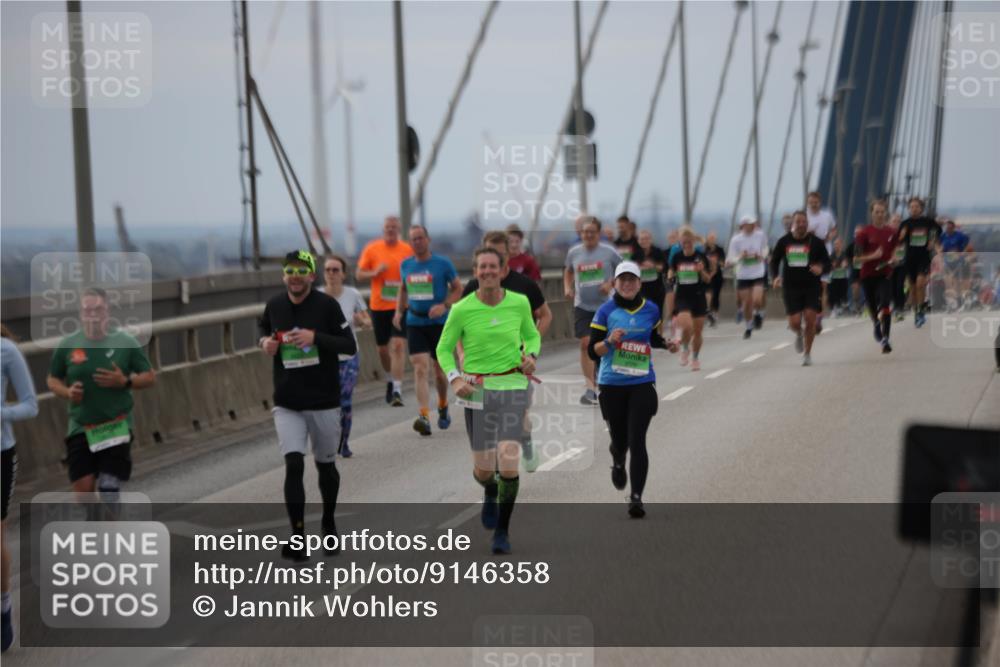 03.10.2025 - Köhlbrandbrückenlauf Jannik Wohlers http://msf.ph/oto/9146358 03.10.2025 15:48:54 Position 1  meine-sportfotos.de