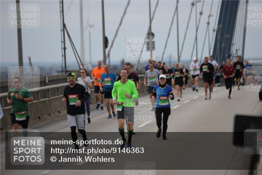 03.10.2025 - Köhlbrandbrückenlauf Jannik Wohlers http://msf.ph/oto/9146363 03.10.2025 15:48:54 Position 1  meine-sportfotos.de