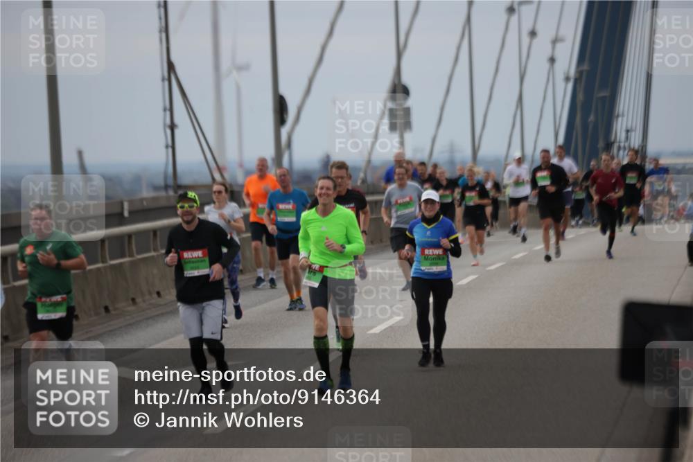 03.10.2025 - Köhlbrandbrückenlauf Jannik Wohlers http://msf.ph/oto/9146364 03.10.2025 15:48:54 Position 1  meine-sportfotos.de