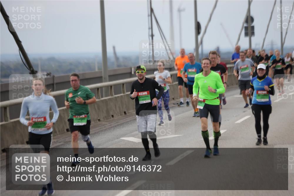 03.10.2025 - Köhlbrandbrückenlauf Jannik Wohlers http://msf.ph/oto/9146372 03.10.2025 15:48:55 Position 1 9624 meine-sportfotos.de