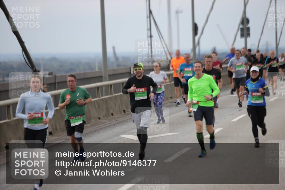 03.10.2025 - Köhlbrandbrückenlauf Jannik Wohlers http://msf.ph/oto/9146377 03.10.2025 15:48:55 Position 1 7661, 9624 meine-sportfotos.de
