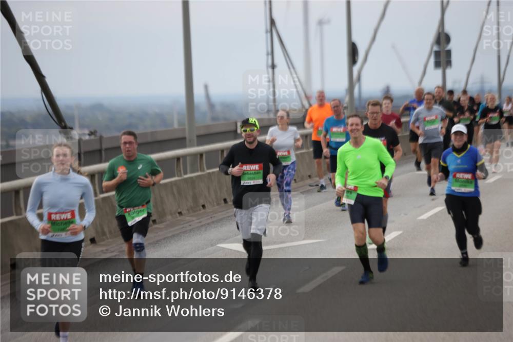 03.10.2025 - Köhlbrandbrückenlauf Jannik Wohlers http://msf.ph/oto/9146378 03.10.2025 15:48:55 Position 1 9624 meine-sportfotos.de