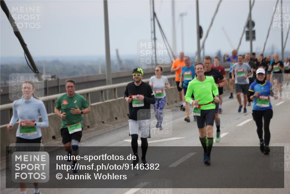 03.10.2025 - Köhlbrandbrückenlauf Jannik Wohlers http://msf.ph/oto/9146382 03.10.2025 15:48:55 Position 1 1487 meine-sportfotos.de