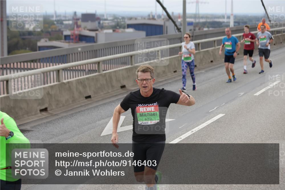 03.10.2025 - Köhlbrandbrückenlauf Jannik Wohlers http://msf.ph/oto/9146403 03.10.2025 15:49:04 Position 1 8259 meine-sportfotos.de