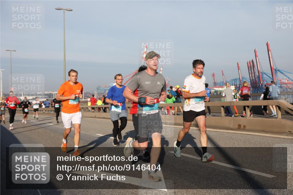 03.10.2025 - Köhlbrandbrückenlauf Yannick Fuchs http://msf.ph/oto/9146404 03.10.2025 08:36:21 Position 2 3795 meine-sportfotos.de