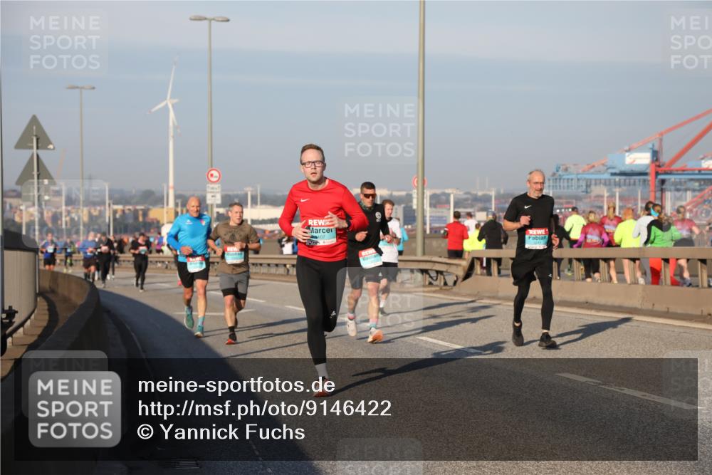 03.10.2025 - Köhlbrandbrückenlauf Yannick Fuchs http://msf.ph/oto/9146422 03.10.2025 08:36:24 Position 2 2107 meine-sportfotos.de