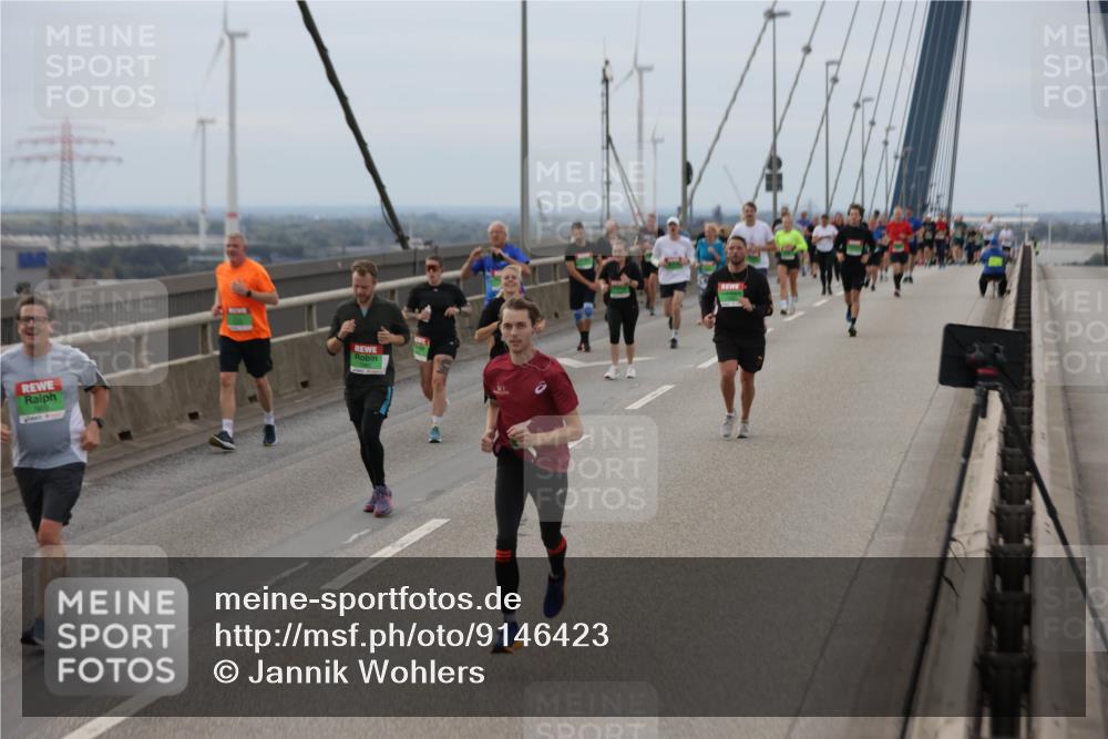 03.10.2025 - Köhlbrandbrückenlauf Jannik Wohlers http://msf.ph/oto/9146423 03.10.2025 15:49:07 Position 1 12 meine-sportfotos.de