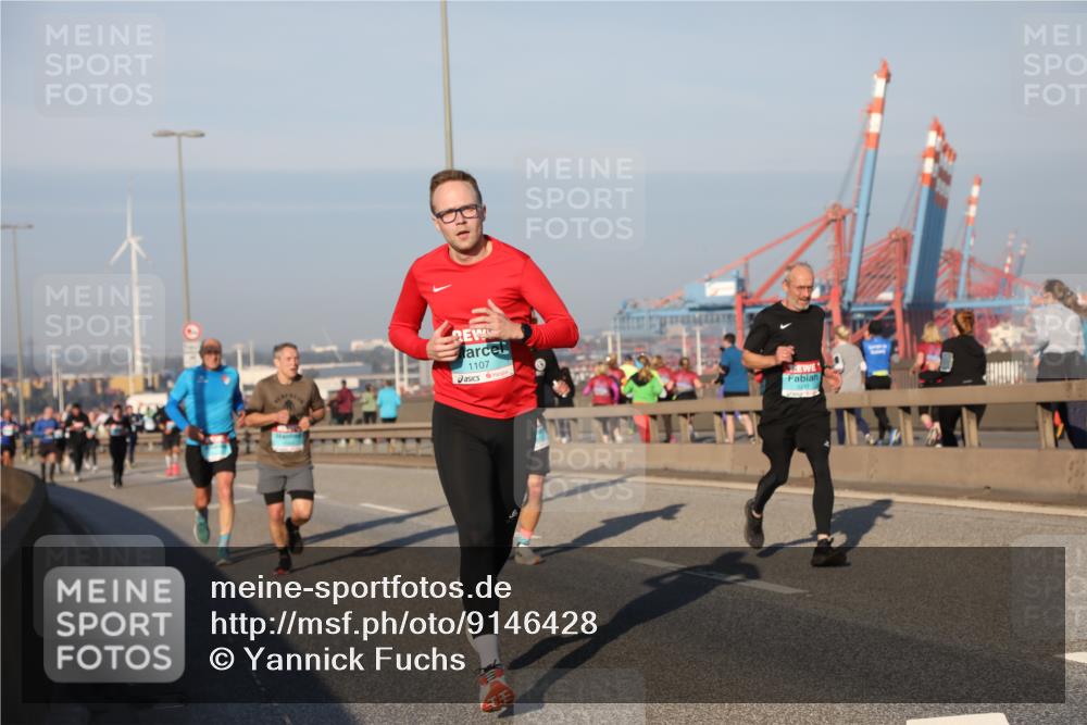 03.10.2025 - Köhlbrandbrückenlauf Yannick Fuchs http://msf.ph/oto/9146428 03.10.2025 08:36:25 Position 2 1107 meine-sportfotos.de