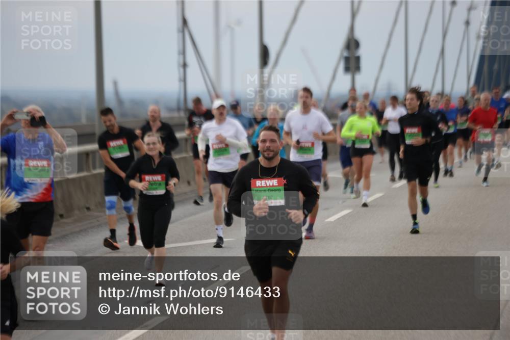 03.10.2025 - Köhlbrandbrückenlauf Jannik Wohlers http://msf.ph/oto/9146433 03.10.2025 15:49:08 Position 1 7762 meine-sportfotos.de