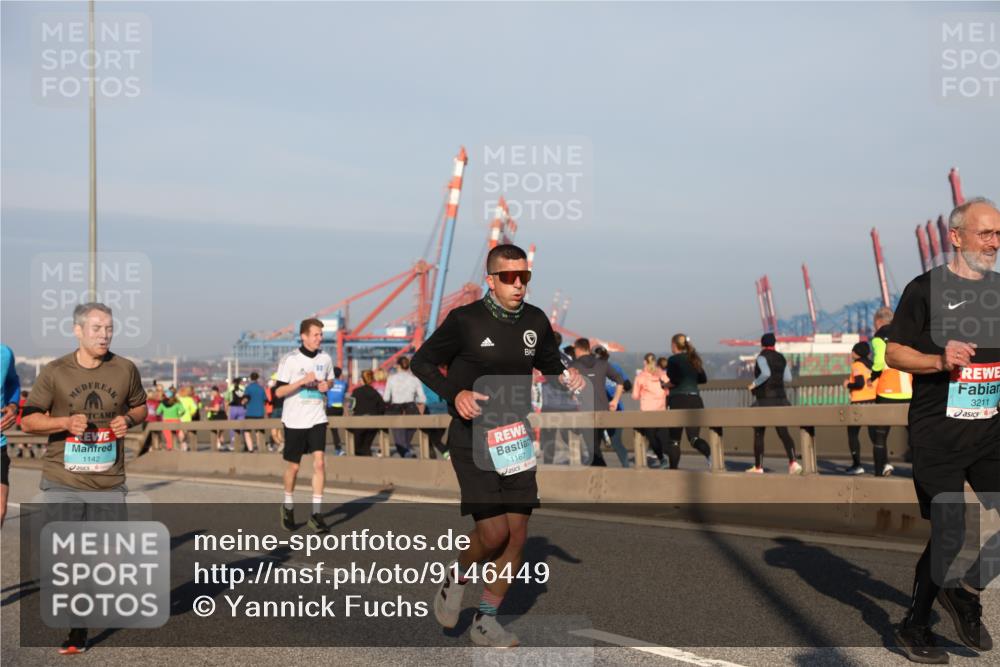 03.10.2025 - Köhlbrandbrückenlauf Yannick Fuchs http://msf.ph/oto/9146449 03.10.2025 08:36:27 Position 2 1142, 1167, 3211 meine-sportfotos.de