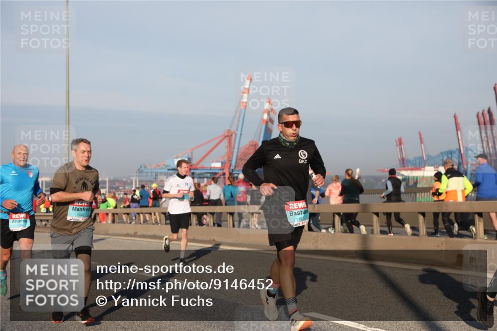 03.10.2025 - Köhlbrandbrückenlauf Yannick Fuchs http://msf.ph/oto/9146452 03.10.2025 08:36:27 Position 2 1094, 1142, 1167 meine-sportfotos.de