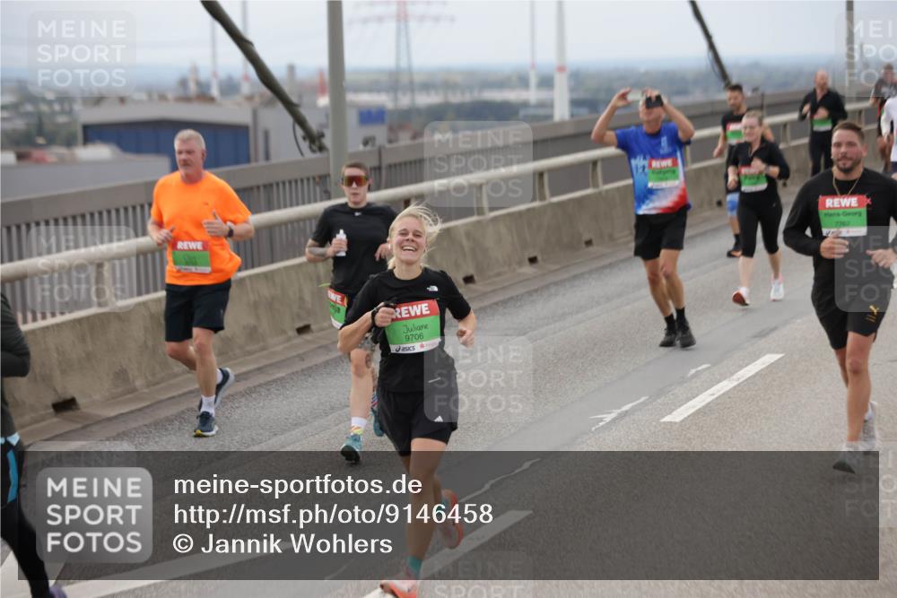 03.10.2025 - Köhlbrandbrückenlauf Jannik Wohlers http://msf.ph/oto/9146458 03.10.2025 15:49:10 Position 1 9706, 7762 meine-sportfotos.de