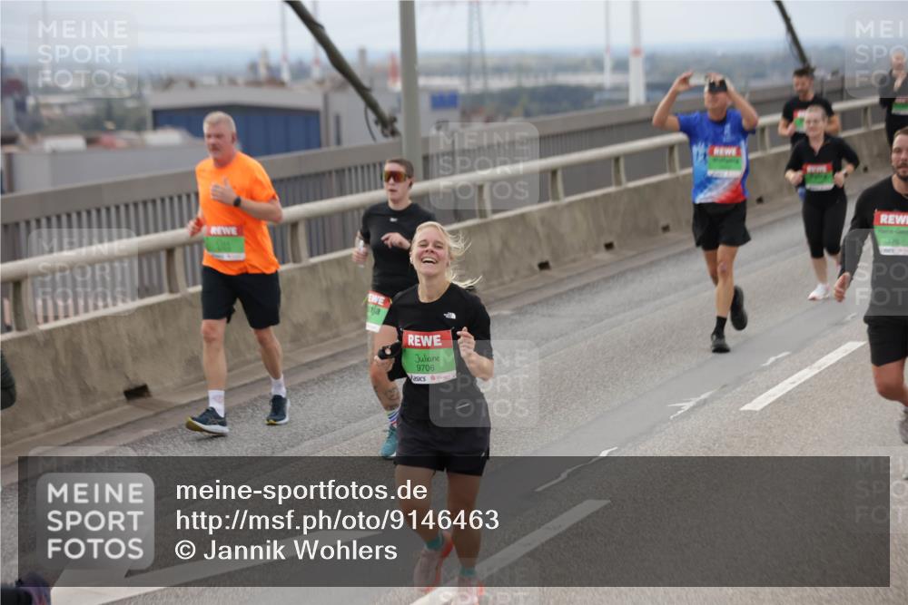 03.10.2025 - Köhlbrandbrückenlauf Jannik Wohlers http://msf.ph/oto/9146463 03.10.2025 15:49:10 Position 1 9706, 7762 meine-sportfotos.de