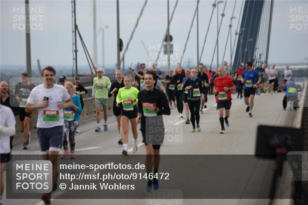03.10.2025 - Köhlbrandbrückenlauf Jannik Wohlers http://msf.ph/oto/9146472 03.10.2025 15:49:12 Position 1  meine-sportfotos.de
