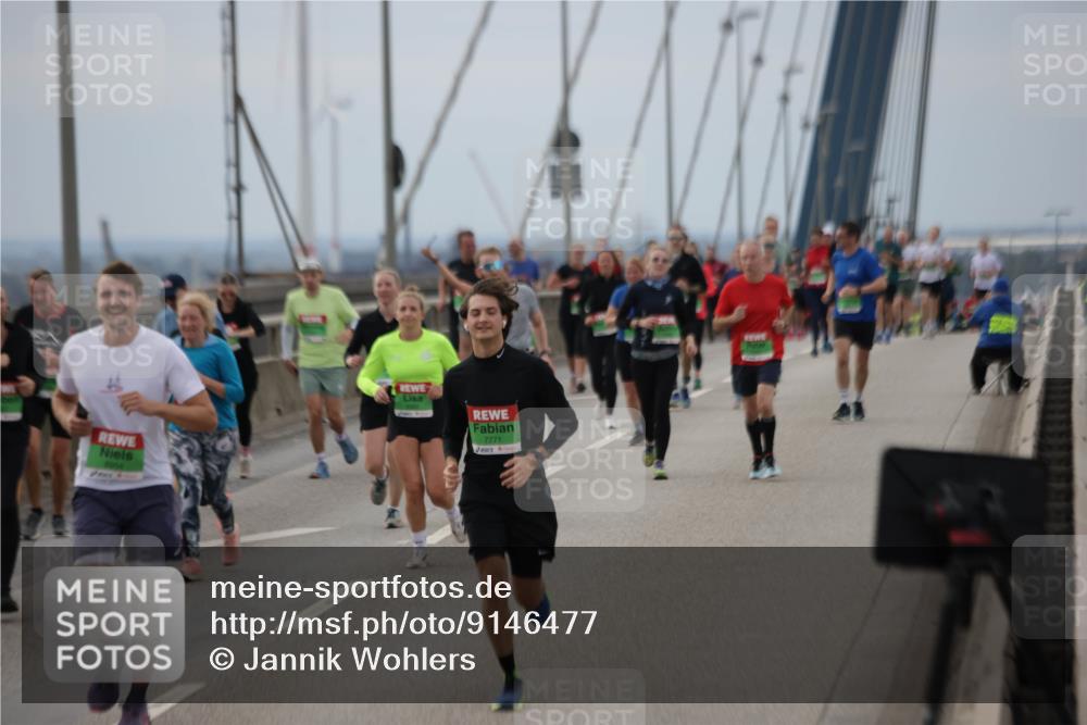 03.10.2025 - Köhlbrandbrückenlauf Jannik Wohlers http://msf.ph/oto/9146477 03.10.2025 15:49:12 Position 1 7771 meine-sportfotos.de