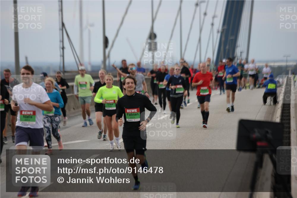 03.10.2025 - Köhlbrandbrückenlauf Jannik Wohlers http://msf.ph/oto/9146478 03.10.2025 15:49:12 Position 1 8054, 7771 meine-sportfotos.de