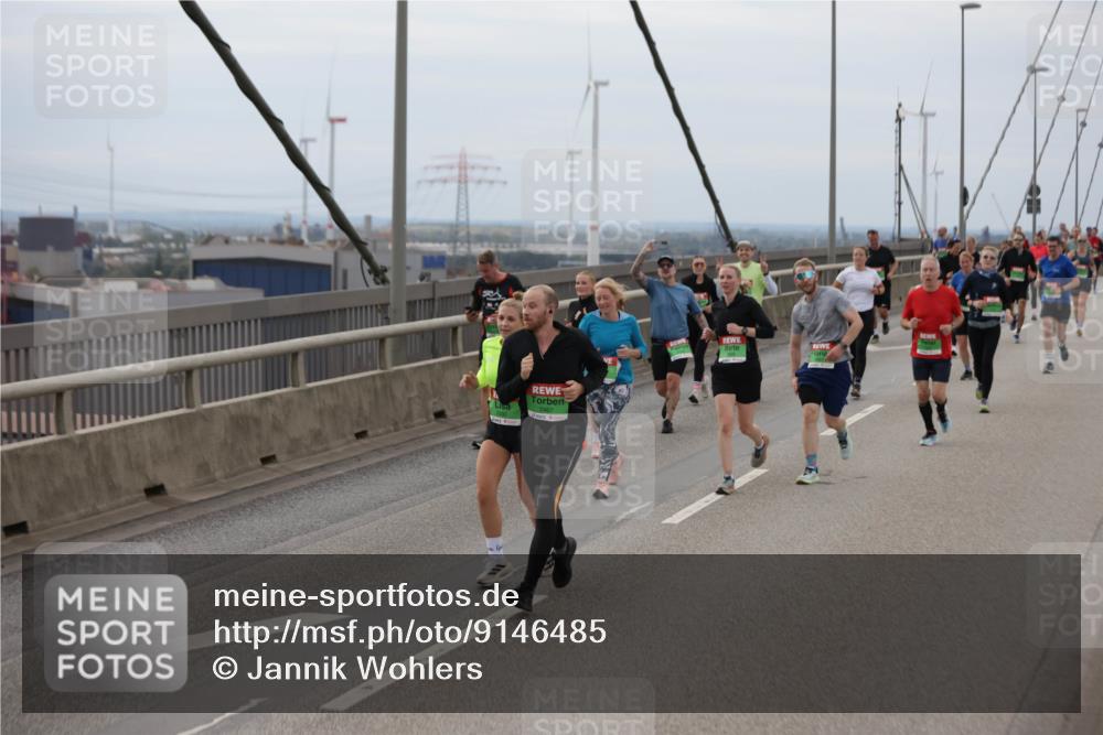 03.10.2025 - Köhlbrandbrückenlauf Jannik Wohlers http://msf.ph/oto/9146485 03.10.2025 15:49:18 Position 1  meine-sportfotos.de