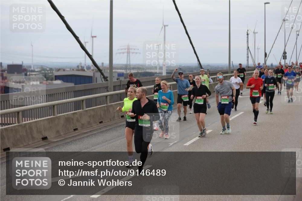03.10.2025 - Köhlbrandbrückenlauf Jannik Wohlers http://msf.ph/oto/9146489 03.10.2025 15:49:18 Position 1  meine-sportfotos.de