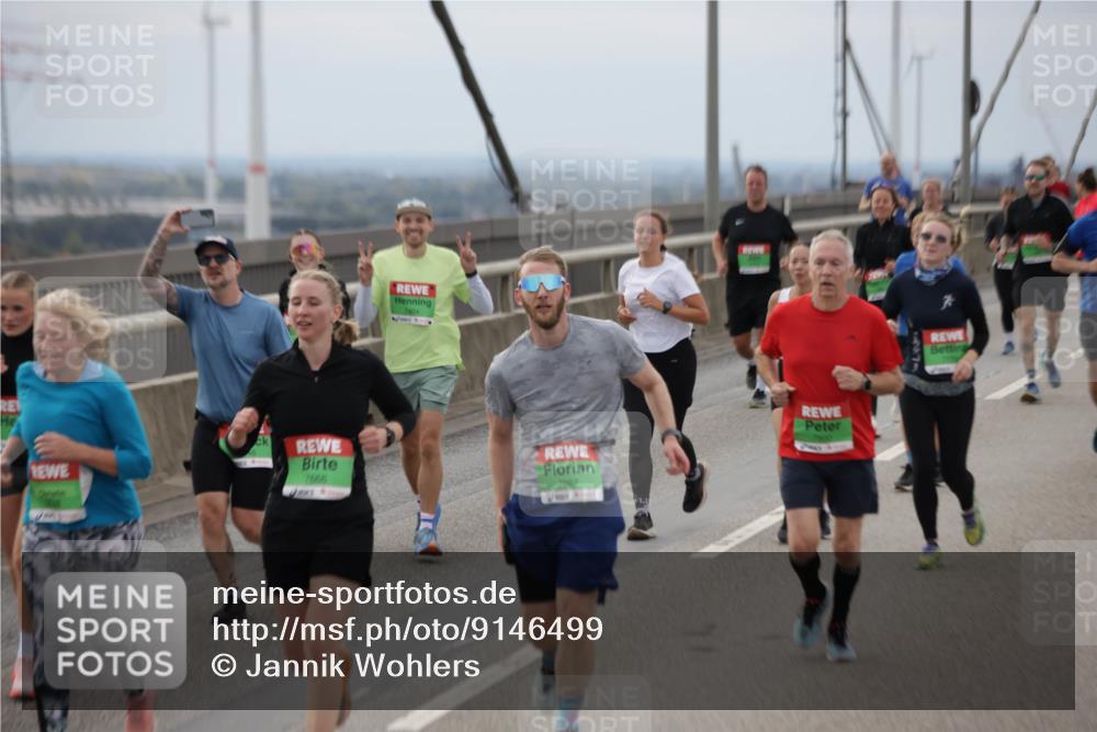 03.10.2025 - Köhlbrandbrückenlauf Jannik Wohlers http://msf.ph/oto/9146499 03.10.2025 15:49:19 Position 1 7666, 7667 meine-sportfotos.de