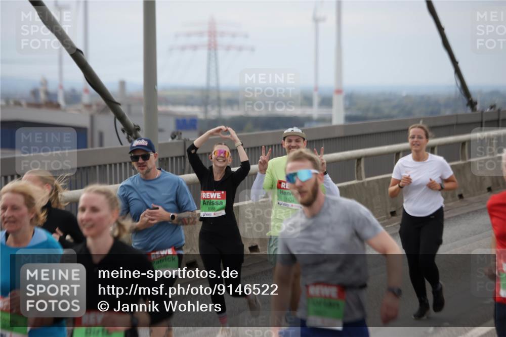 03.10.2025 - Köhlbrandbrückenlauf Jannik Wohlers http://msf.ph/oto/9146522 03.10.2025 15:49:20 Position 1 8746, 8088, 7404 meine-sportfotos.de