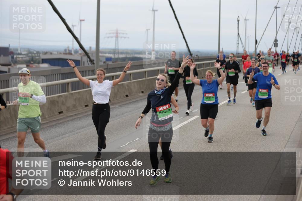 03.10.2025 - Köhlbrandbrückenlauf Jannik Wohlers http://msf.ph/oto/9146559 03.10.2025 15:49:23 Position 1 7775 meine-sportfotos.de