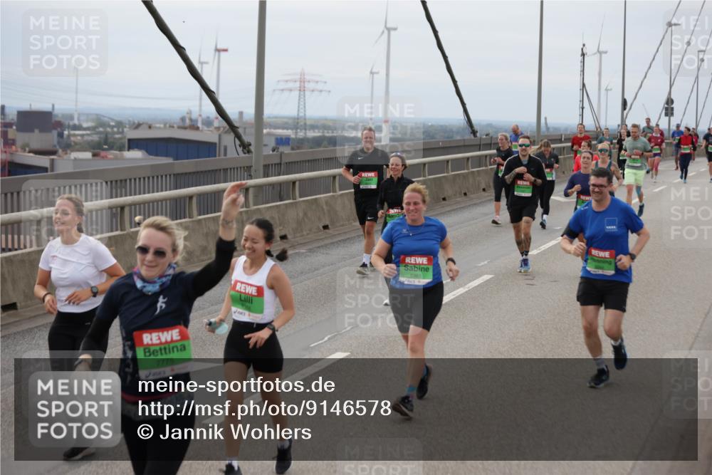03.10.2025 - Köhlbrandbrückenlauf Jannik Wohlers http://msf.ph/oto/9146578 03.10.2025 15:49:24 Position 1 7775, 8983 meine-sportfotos.de
