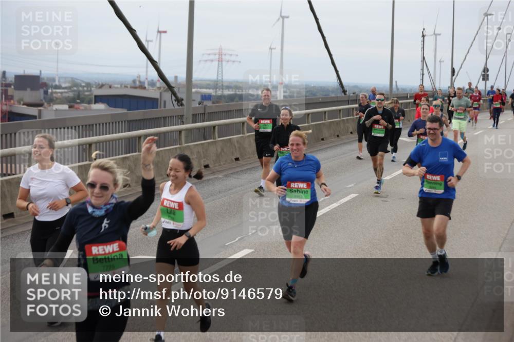 03.10.2025 - Köhlbrandbrückenlauf Jannik Wohlers http://msf.ph/oto/9146579 03.10.2025 15:49:24 Position 1 7775 meine-sportfotos.de
