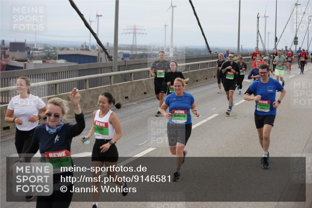 03.10.2025 - Köhlbrandbrückenlauf Jannik Wohlers http://msf.ph/oto/9146581 03.10.2025 15:49:24 Position 1 7776, 816, 8983 meine-sportfotos.de