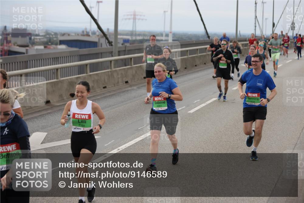03.10.2025 - Köhlbrandbrückenlauf Jannik Wohlers http://msf.ph/oto/9146589 03.10.2025 15:49:24 Position 1 7775, 8168, 8983, 9244 meine-sportfotos.de