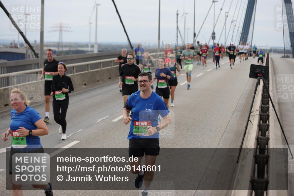 03.10.2025 - Köhlbrandbrückenlauf Jannik Wohlers http://msf.ph/oto/9146601 03.10.2025 15:49:25 Position 1 8983, 9244 meine-sportfotos.de