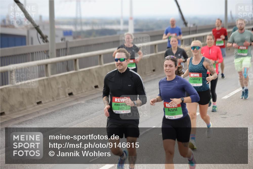 03.10.2025 - Köhlbrandbrückenlauf Jannik Wohlers http://msf.ph/oto/9146615 03.10.2025 15:49:26 Position 1 7457, 7482, 7935 meine-sportfotos.de