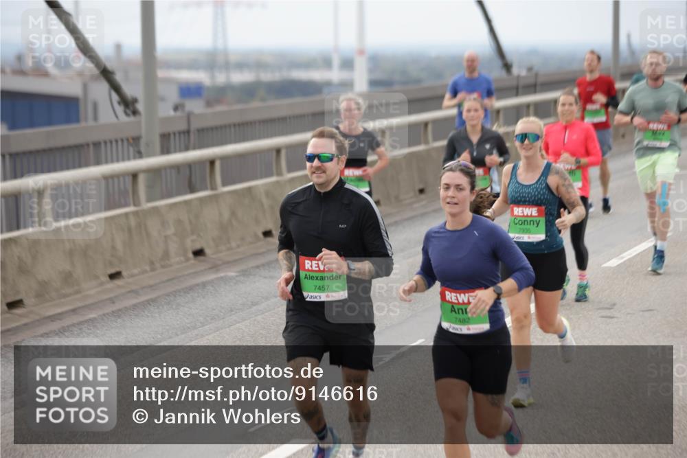 03.10.2025 - Köhlbrandbrückenlauf Jannik Wohlers http://msf.ph/oto/9146616 03.10.2025 15:49:26 Position 1 7457, 7482, 7935 meine-sportfotos.de