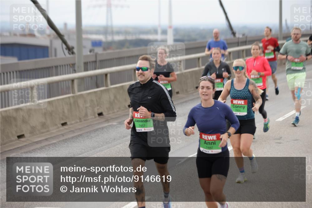 03.10.2025 - Köhlbrandbrückenlauf Jannik Wohlers http://msf.ph/oto/9146619 03.10.2025 15:49:27 Position 1 7457, 7482, 7935 meine-sportfotos.de