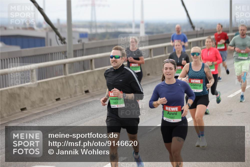 03.10.2025 - Köhlbrandbrückenlauf Jannik Wohlers http://msf.ph/oto/9146620 03.10.2025 15:49:27 Position 1 7457, 7482, 7935 meine-sportfotos.de