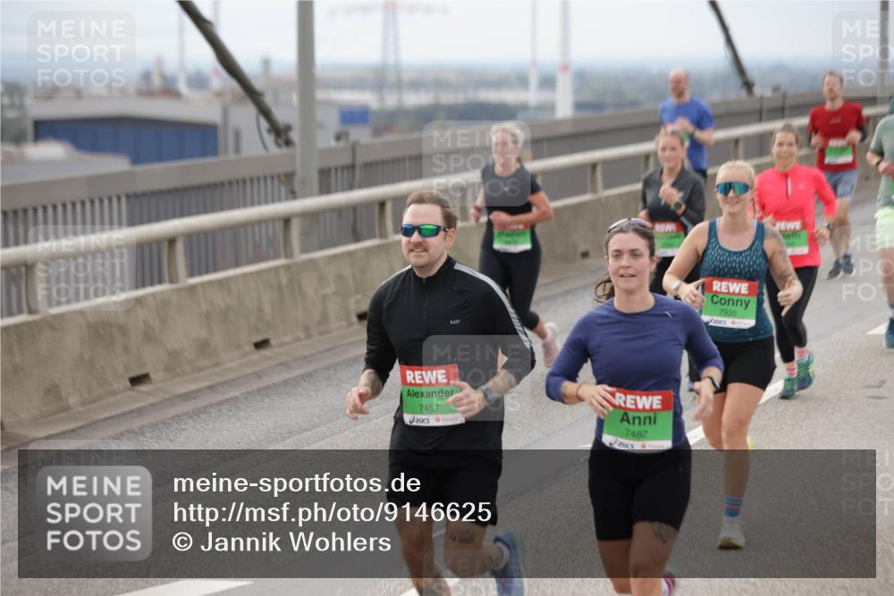 03.10.2025 - Köhlbrandbrückenlauf Jannik Wohlers http://msf.ph/oto/9146625 03.10.2025 15:49:27 Position 1 7457, 7482, 7935 meine-sportfotos.de