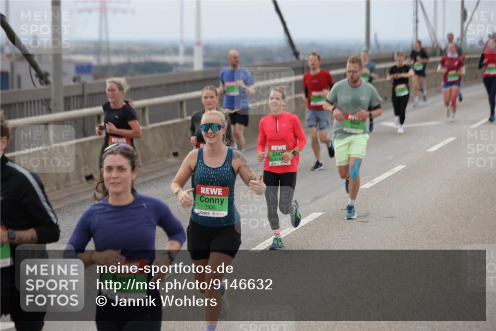 03.10.2025 - Köhlbrandbrückenlauf Jannik Wohlers http://msf.ph/oto/9146632 03.10.2025 15:49:27 Position 1 7482, 7935, 8766 meine-sportfotos.de