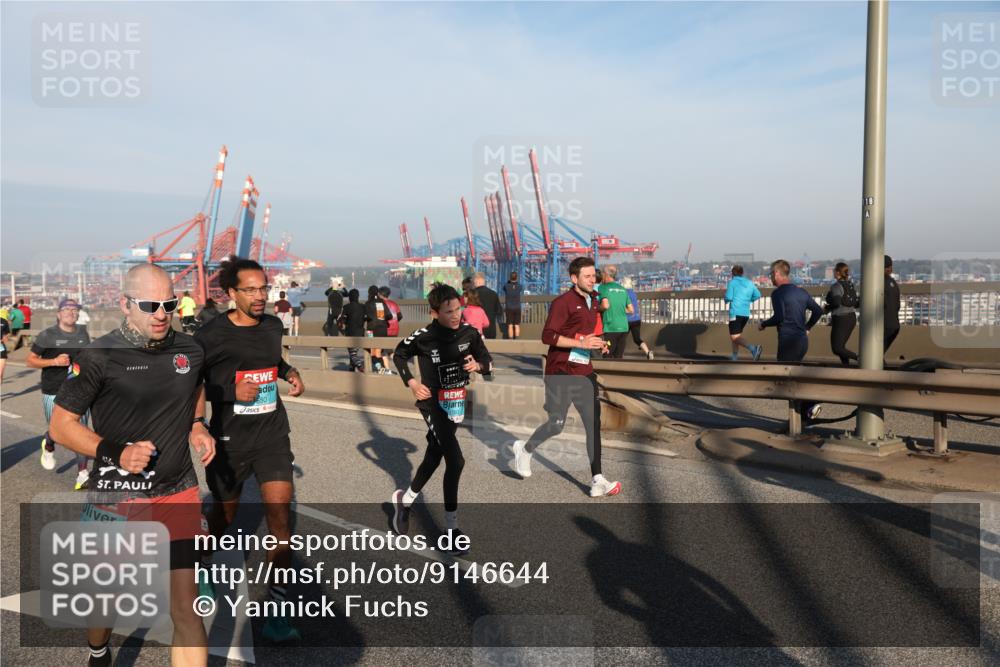 03.10.2025 - Köhlbrandbrückenlauf Yannick Fuchs http://msf.ph/oto/9146644 03.10.2025 08:36:49 Position 2 2759, 1550, 2020, 118 meine-sportfotos.de