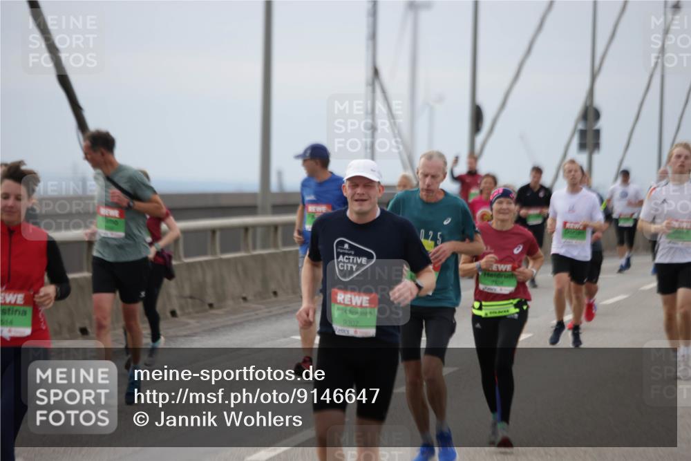 03.10.2025 - Köhlbrandbrückenlauf Jannik Wohlers http://msf.ph/oto/9146647 03.10.2025 15:49:34 Position 1 514, 7814, 9307 meine-sportfotos.de