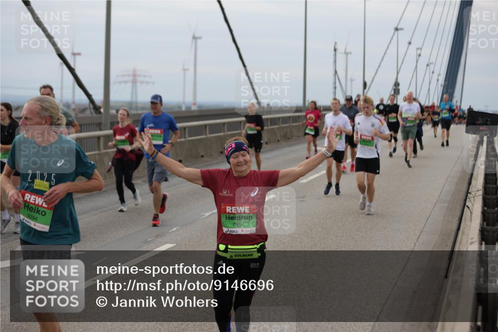 03.10.2025 - Köhlbrandbrückenlauf Jannik Wohlers http://msf.ph/oto/9146696 03.10.2025 15:49:39 Position 1 2025, 9284, 7854 meine-sportfotos.de