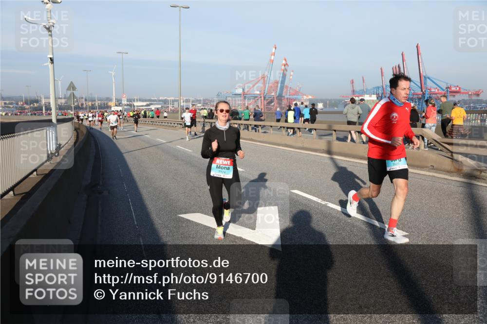 03.10.2025 - Köhlbrandbrückenlauf Yannick Fuchs http://msf.ph/oto/9146700 03.10.2025 08:36:56 Position 2 3174, 3525 meine-sportfotos.de