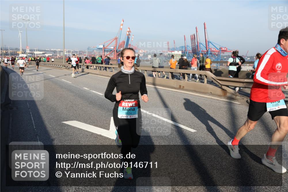 03.10.2025 - Köhlbrandbrückenlauf Yannick Fuchs http://msf.ph/oto/9146711 03.10.2025 08:36:56 Position 2 3174, 659, 3525 meine-sportfotos.de