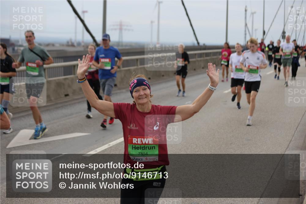 03.10.2025 - Köhlbrandbrückenlauf Jannik Wohlers http://msf.ph/oto/9146713 03.10.2025 15:49:40 Position 1 7854 meine-sportfotos.de