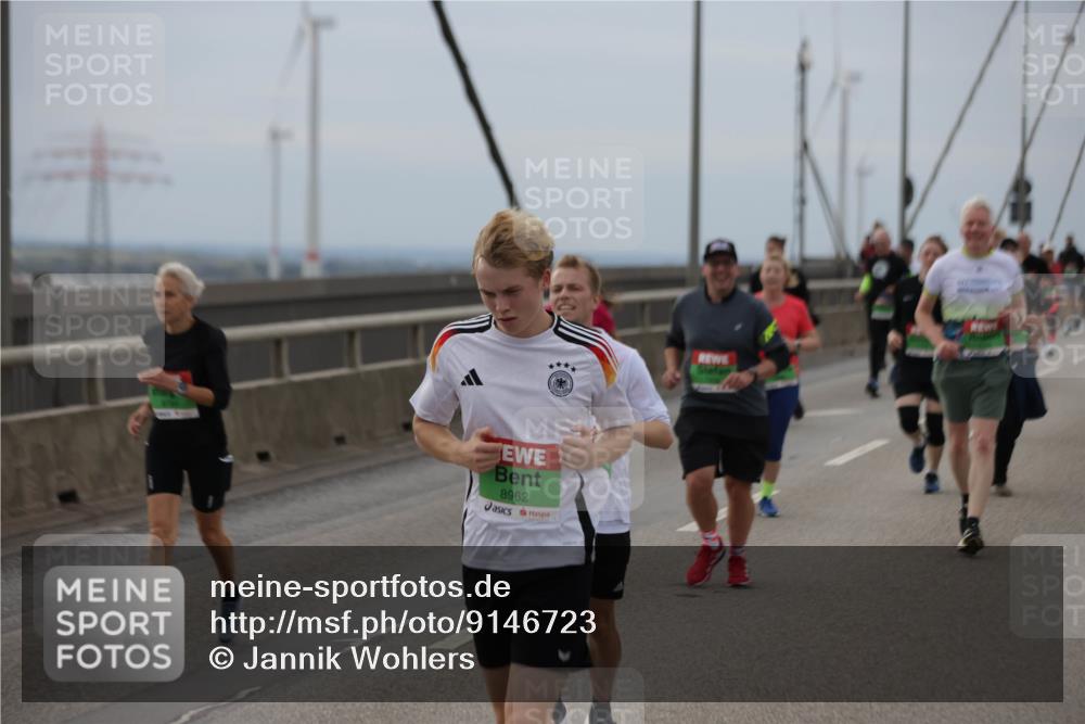 03.10.2025 - Köhlbrandbrückenlauf Jannik Wohlers http://msf.ph/oto/9146723 03.10.2025 15:49:42 Position 1 8962 meine-sportfotos.de